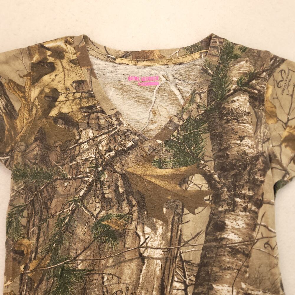 Game Winner Outdoor Short Sleeve V Neck Shirt Womens Size Small S Camo